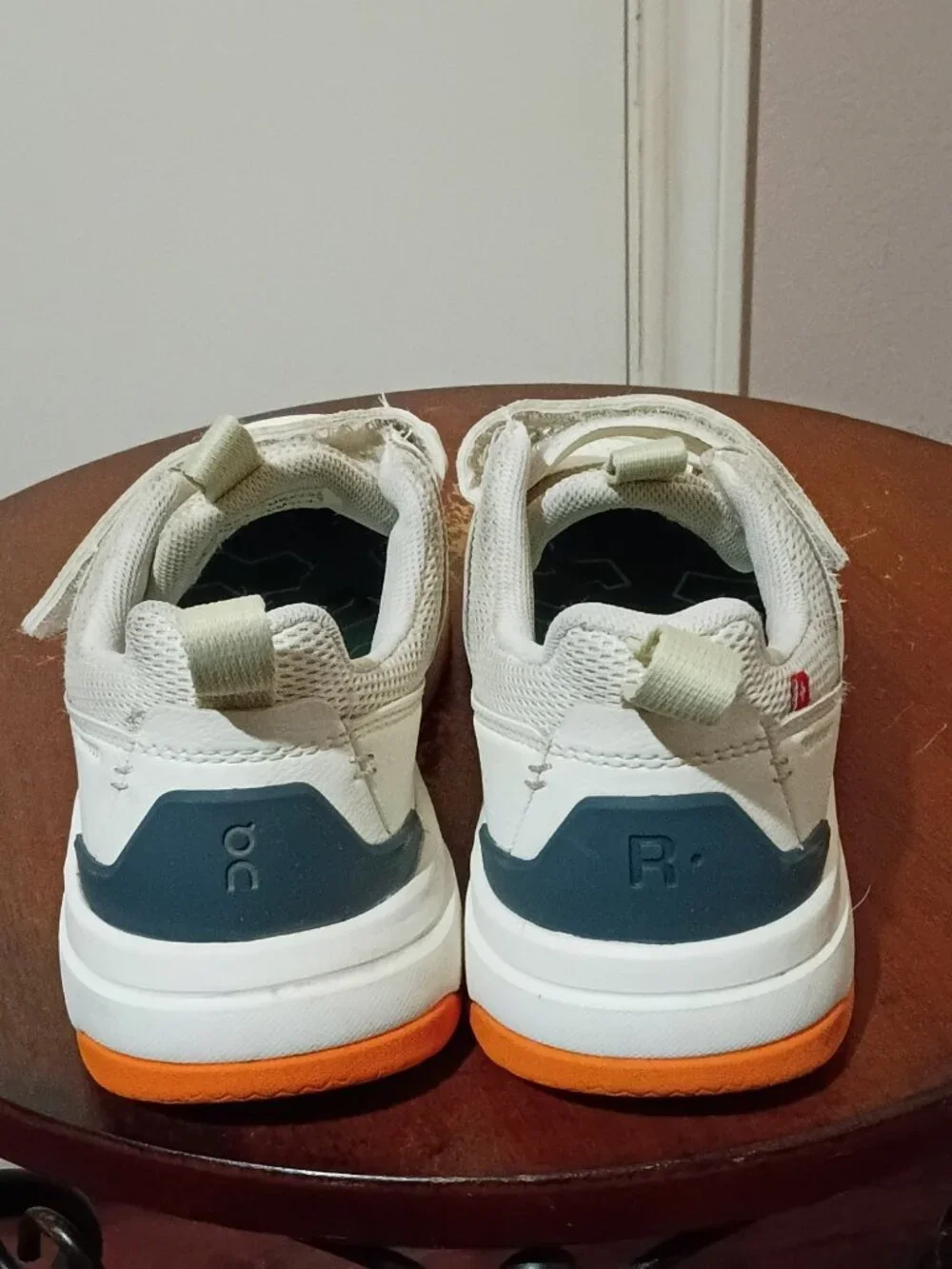 On THE ROGER Kids Ivory Orange Shoes Hook and Loop Kids Size K3